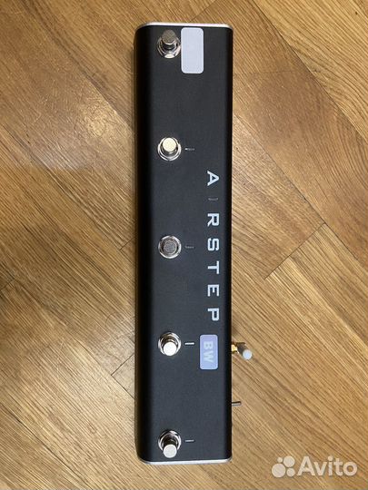 Гитарный комбик Boss Katana Air + Airstep BW