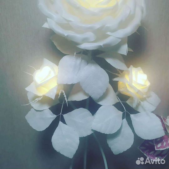 Цветы из изолона светильник