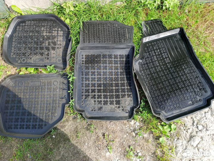 Продам автомобильные коврики