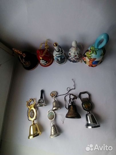 Коллекция сувенирных колокольчиков