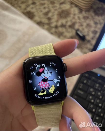 Apple watch series 5 40mm