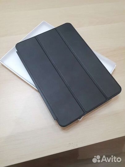 Чехол-книжка на iPad 10.2