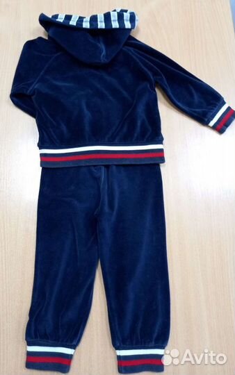 Спортивный костюм