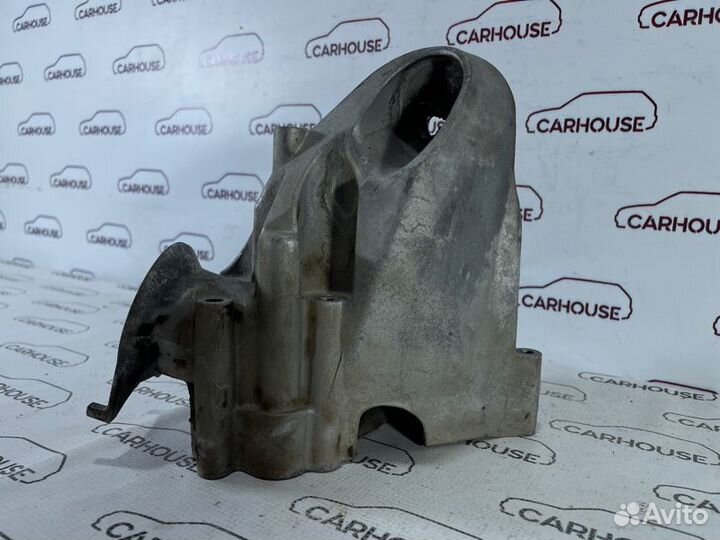 Корпус масляного фильтра Volkswagen Touareg 3.6