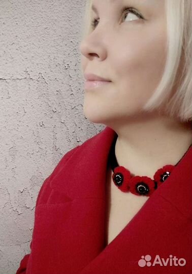 Набор украшений handmade из пряжи и бусин