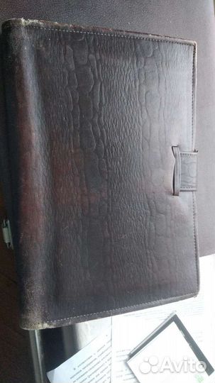 Кожаная папка