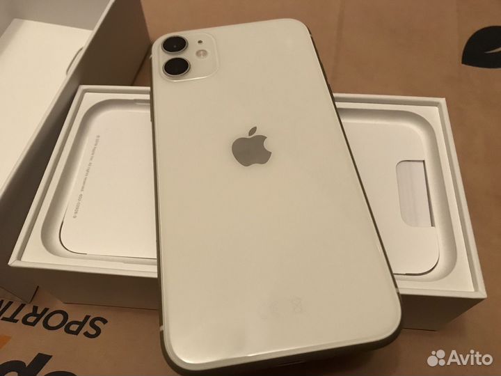 iPhone 11, 64 ГБ
