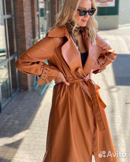 Плащи и тренчи