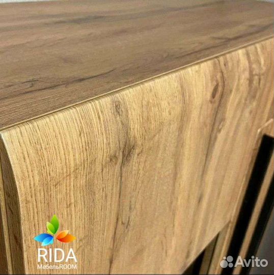 Гостиная. Тумба тв. Шкаф витрина