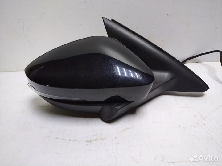 Переднее зеркало Skoda A7 Octavia 2013-2017