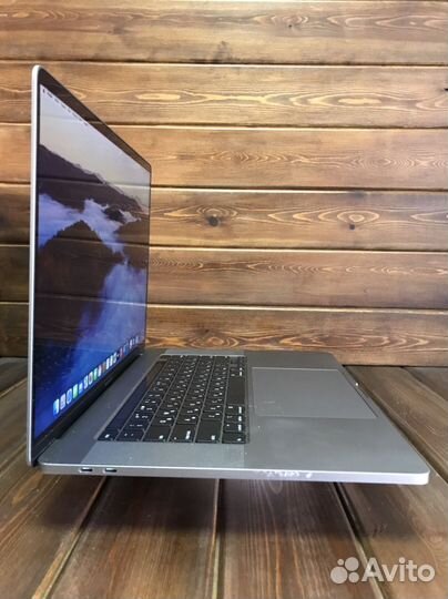 Apple macbook pro 16 2019 i7\16\512