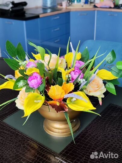 Ритуальные корзины, вазоны, искуственные цветы