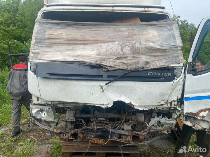 Mitsubishi Fuso Canter рефрижератор, 2015