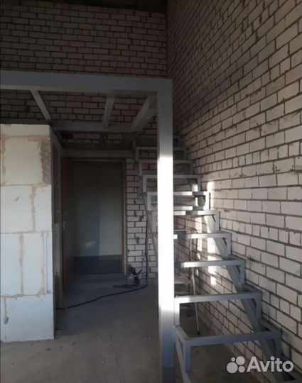 Лестница металлическая