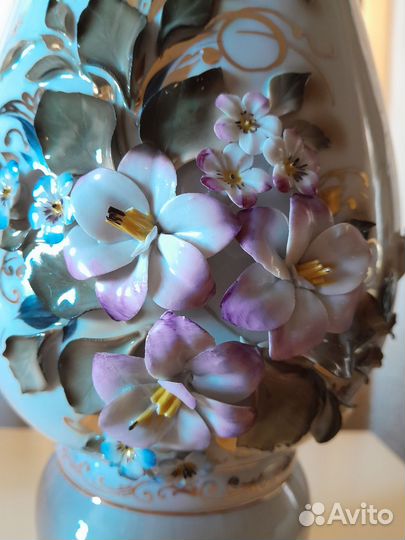 Фарфоровая ваза. Винтаж