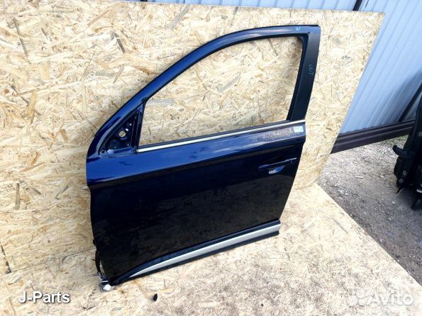 Передняя левая дверь Митсубиши Аутлендер 3