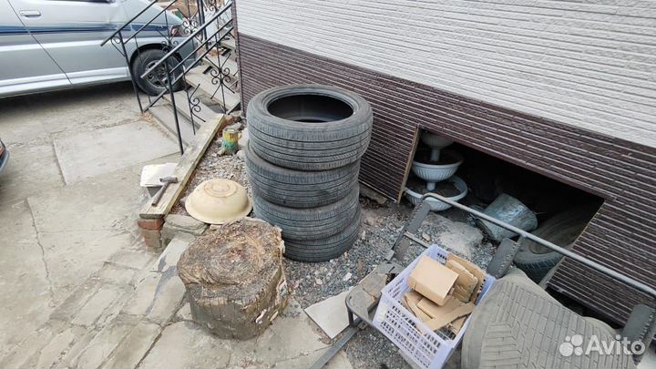 Yokohama 104ZR 215/50 R17