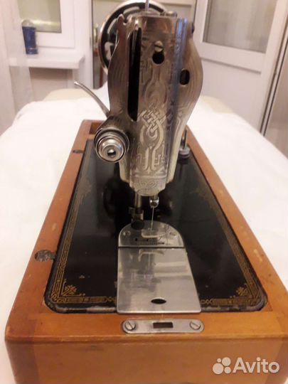 Швейная машина