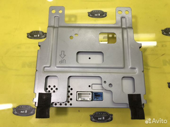 Дисплей мультимедии Nissan Skyline 370GT V36