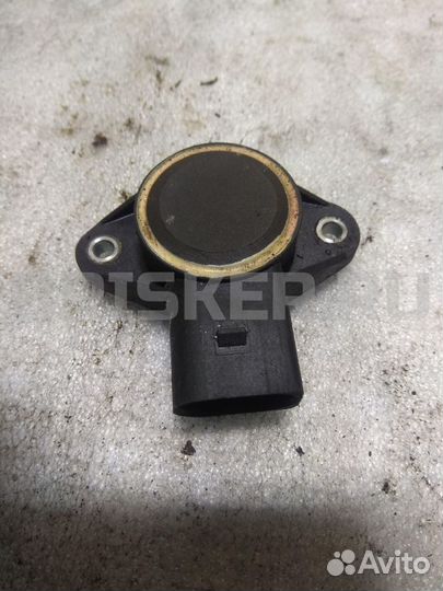 Датчик дросселя Фольксваген Гольф 5