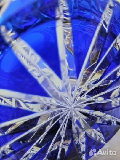 Синяя кобальтовая ваза из хрусталя