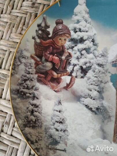 Настенная тарелка Hummel Goebel