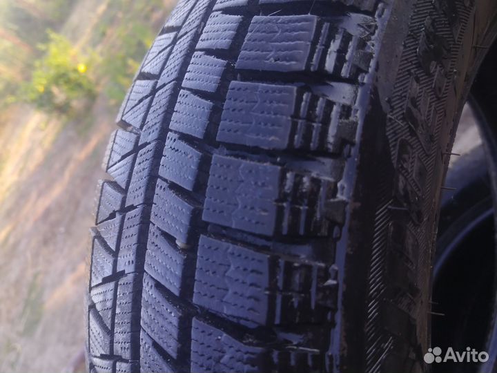 Bridgestone Blizzak Revo GZ 185/65 R15