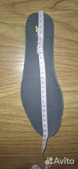 Кроссовки Reebok 37.5