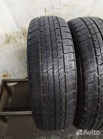 Goodyear UltraGrip Ice Navi Zea 205/60 R16 98W