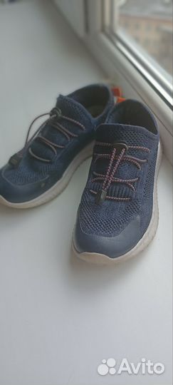 Кроссовки для девочки