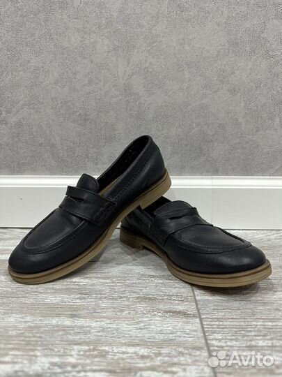 Кожаные туфли zara