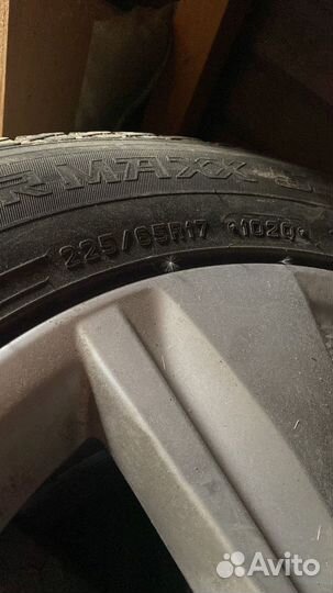 Dunlop Winter Maxx 225/65 R17