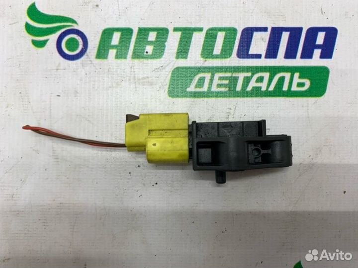 Датчик удара Airbag передний Audi A6 C6 2010