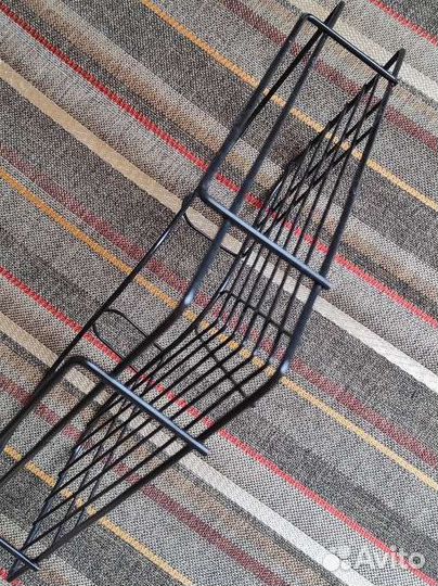 Угловая полка в ванную комнату