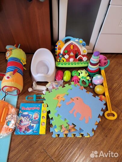 Игрушки от 3мес-2 лет+коляска