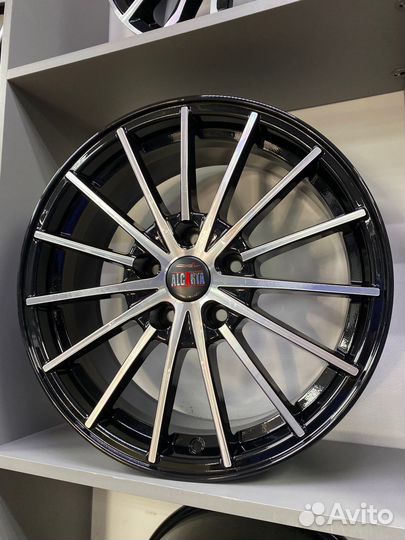 Alcasta 7x17/5x114,3 ET45 D67,1 M60 BKF