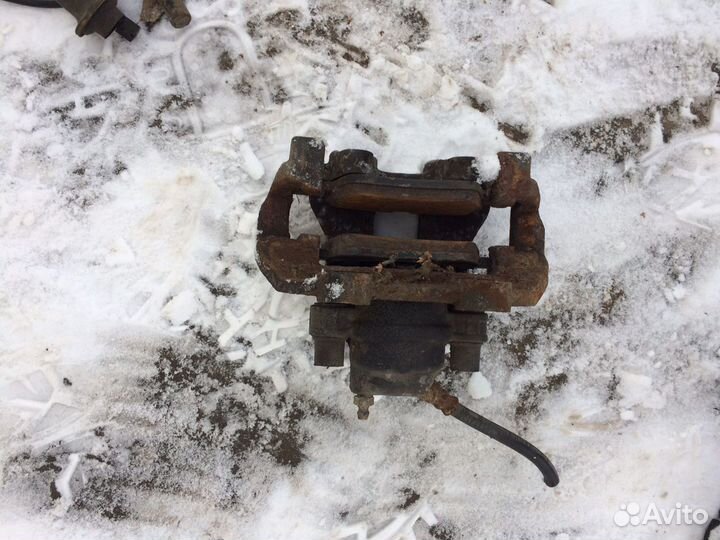 Суппорт тормозной задний Mercedes Benz W220 5.0