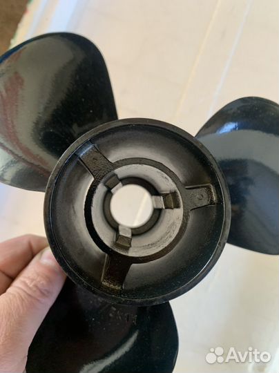 Гребной винт для лодочного мотора