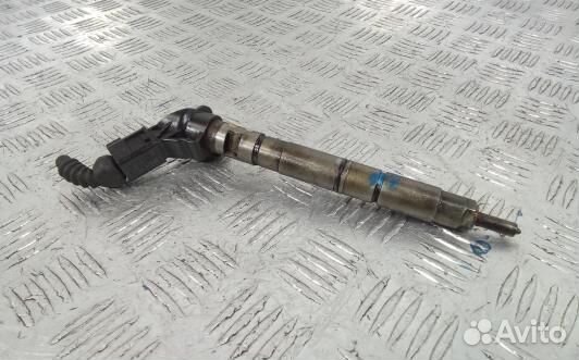 Форсунка дизельная audi A8 D3 (1BS08AL01)