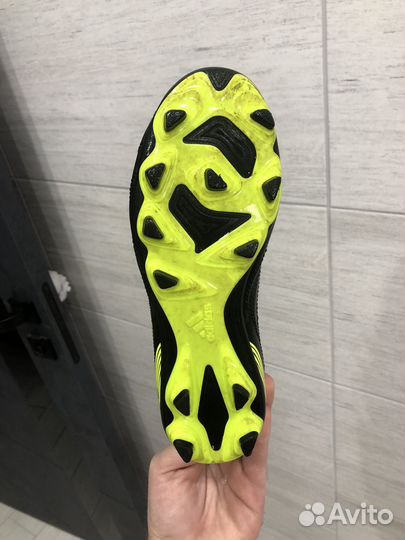 Футбольные бутсы adidas 35 размер