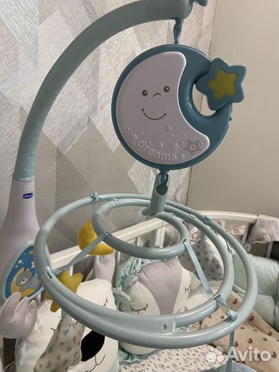 Мобиль на кроватку chicco