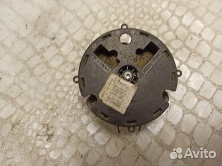 Моторчик зеркала правого