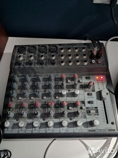 Микшен Behringer Xenyx 1202