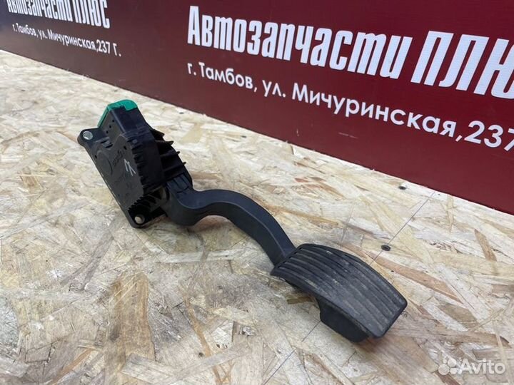 Педаль газа Opel Corsa D