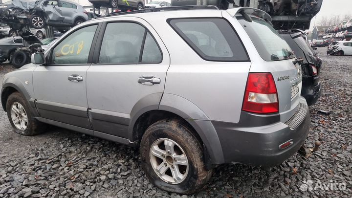 Фонарь задний левый KIA Sorento 2002-2006