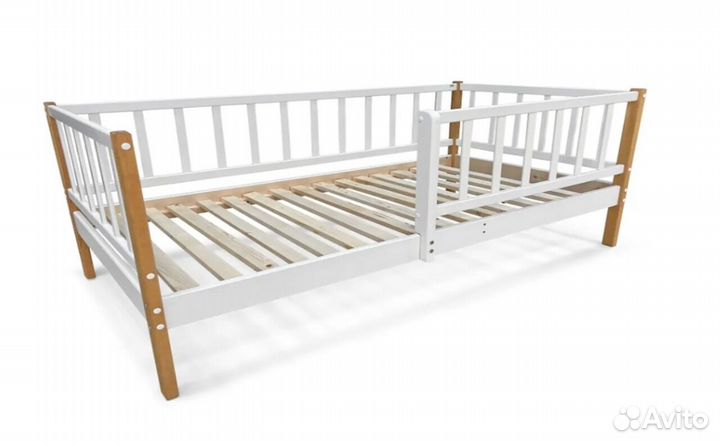 Кроватка с бортиком Лисенок детская из массива