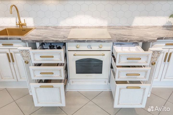 Кухня на заказ под ключ, премиум класса