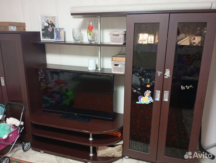 Мебель в зал стенка бу