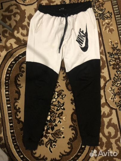 Штаны nike tech fleece черные белый