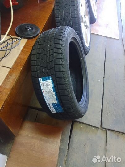 Goform Frozenero 215/50 R17